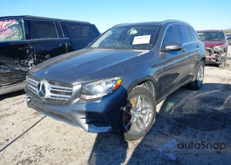 2016 Mercedes-Benz Glc 300 4Matic z USA, uszkodzony, nr VIN WDC0G4KB8GF011377